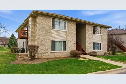 490 Westwood Court #D, Crystal Lake, IL 60014 - Photo 1