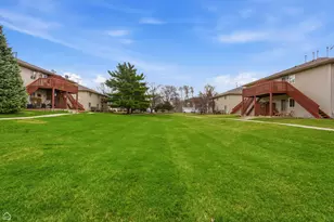 490 Westwood Ct, Crystal Lake, IL 60014 - Photo 24