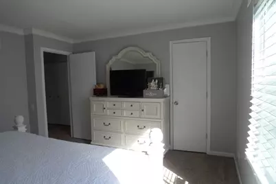 1337 Eastwood Drive, Aurora, IL 60506 - Photo 14