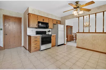 10536 Illinois Court, Orland Park, IL 60467 - Photo 16