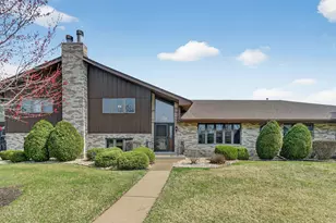 10536 Illinois Ct, Orland Park, IL 60467 - Photo 1