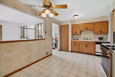 10536 Illinois Court, Orland Park, IL 60467 - Photo 14