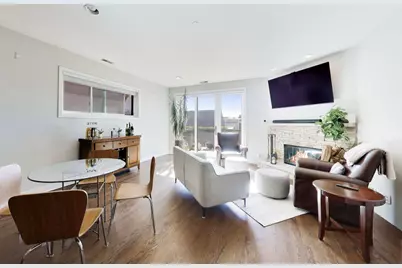 2241 W Roscoe Street #3, Chicago, IL 60618 - Photo 4