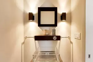 2241 W Roscoe St, Chicago, IL 60618 - Photo 26