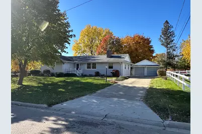 505 S Jackson Street, Morrison, IL 61270 - Photo 1