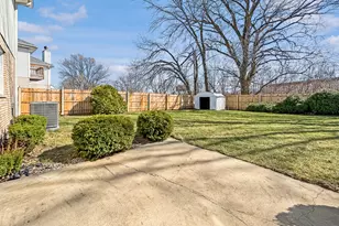 4933 Meadow Lake Dr, Richton Park, IL 60471 - Photo 22