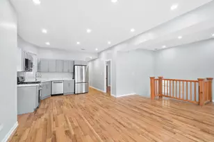 4918 N Spaulding Ave, Chicago, IL 60625 - Photo 2