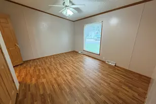 4004 Bluff Dr, Belvidere, IL 61008 - Photo 8