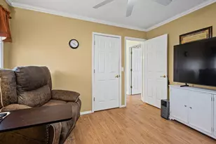 420 Summit St, Algonquin, IL 60102 - Photo 14