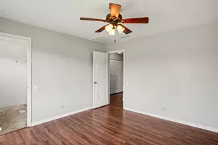 1870 Middlebury Dr, Aurora, IL 60503 - Photo 18