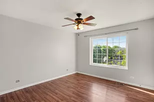 1870 Middlebury Dr, Aurora, IL 60503 - Photo 20