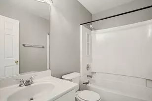 1870 Middlebury Dr, Aurora, IL 60503 - Photo 22