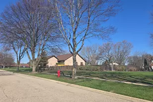 720 St Andrews Ln, Crystal Lake, IL 60014 - Photo 26