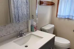 609 E Clay St, Clifton, IL 61727 - Photo 28