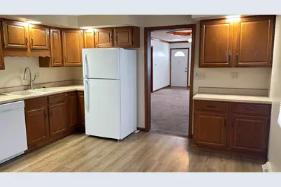 609 E Clay Street, Clifton, IL 61727 - Photo 34
