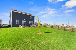 2461 Tahoe ln, Pingree Grove, IL 60140 - Photo 30