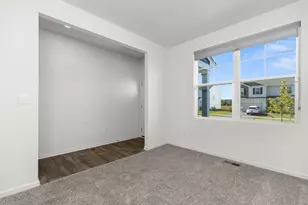 2461 Tahoe ln, Pingree Grove, IL 60140 - Photo 4