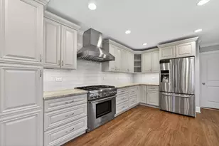 270 S Ott Ave, Glen Ellyn, IL 60137 - Photo 12