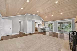 270 S Ott Ave, Glen Ellyn, IL 60137 - Photo 8