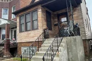 3246 N Richmond St, Chicago, IL 60618 - Photo 1