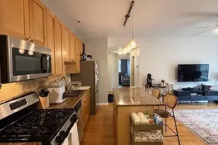 2720 W Cortland St, Chicago, IL 60647 - Photo 8