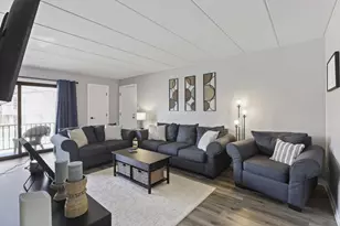 7301 Evergreen Dr, Orland Park, IL 60462 - Photo 12