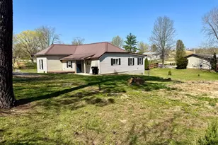 56 May Ave, Buncombe, IL 62912 - Photo 6
