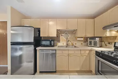 815 Leicester Road #114A, Elk Grove Village, IL 60007 - Photo 12