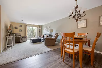 815 Leicester Road #114A, Elk Grove Village, IL 60007 - Photo 6