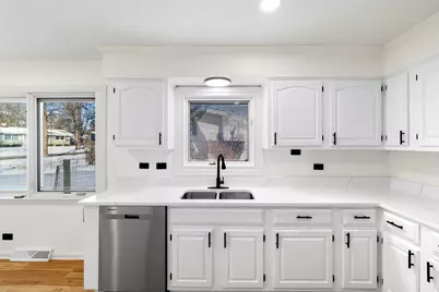 648 E Lincoln Street, Palatine, IL 60074 - Photo 12