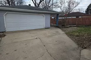 17909 Glen Oak Ave, Lansing, IL 60438 - Photo 4