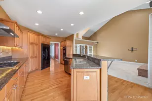 28935 W Fox St, Cary, IL 60013 - Photo 10