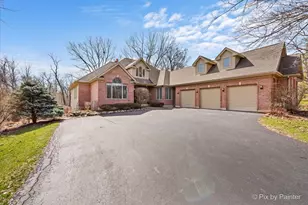 28935 W Fox St, Cary, IL 60013 - Photo 2