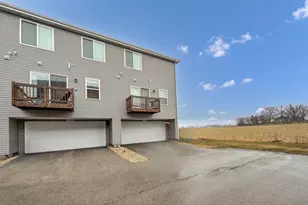 2509 Bella Dr, Pingree Grove, IL 60140 - Photo 4