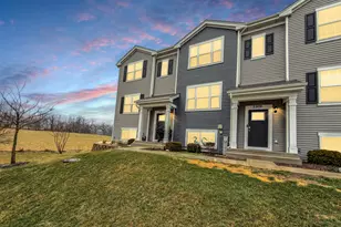 2509 Bella Dr, Pingree Grove, IL 60140 - Photo 2