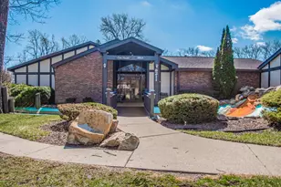 8137 Chestnut Dr, Palos Hills, IL 60465 - Photo 32