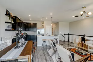 402 Comstock Rd, South Elgin, IL 60177 - Photo 12