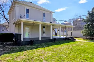 110 Duell St, Milmine, IL 61855 - Photo 2