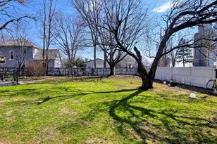 110 Duell St, Milmine, IL 61855 - Photo 4