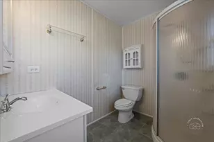 27W285 Bauer Rd, Naperville, IL 60563 - Photo 18