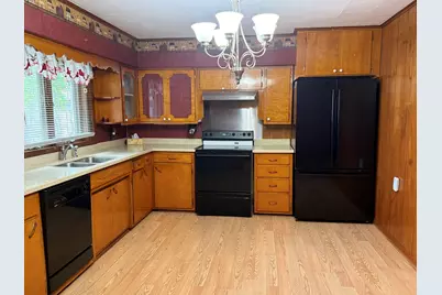 24 W Sloan Street, Harrisburg, IL 62946 - Photo 4