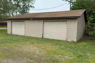 24 W Sloan St, Harrisburg, IL 62946 - Photo 14