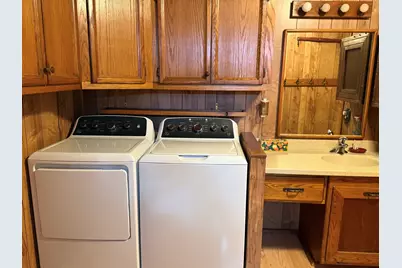 24 W Sloan Street, Harrisburg, IL 62946 - Photo 8