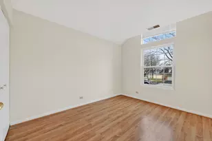 99 Ione Dr, South Elgin, IL 60177 - Photo 4