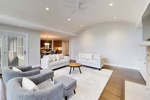 1317 W Grove St, Arlington Heights, IL 60005 - Photo 8