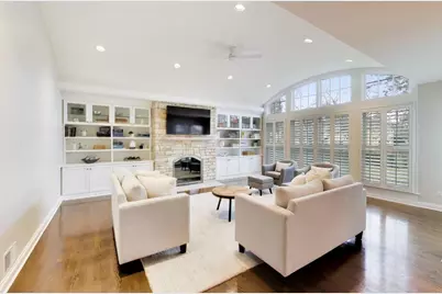 1317 W Grove Street, Arlington Heights, IL 60005 - Photo 6