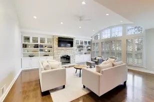 1317 W Grove St, Arlington Heights, IL 60005 - Photo 6