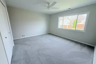 1260 Briarwood Ln, Libertyville, IL 60048 - Photo 12