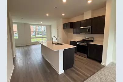 347 Summit Circle, Lombard, IL 60148 - Photo 2