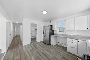 349 Woodland Dr, Grayslake, IL 60030 - Photo 12